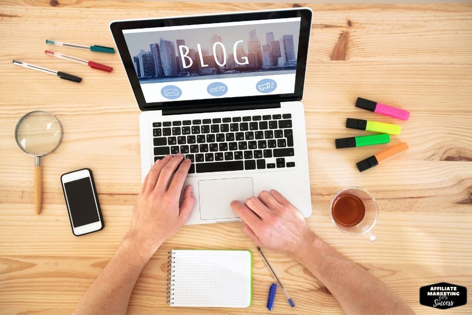 The best structure for a blog post makes it easy for readers to understand and enjoy. It should also provide them with the information they can use.
